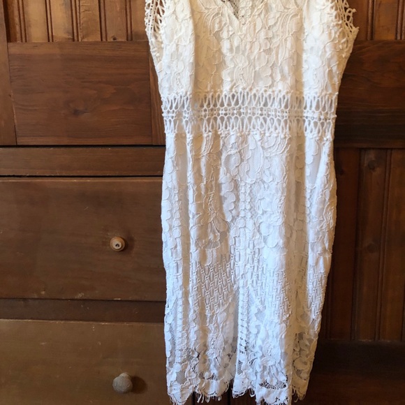 Dress - Picture 2 of 4